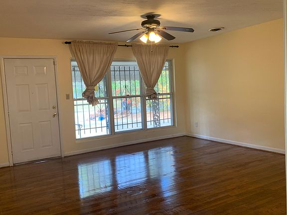 2nd image of 3318 Forest Estates Dr