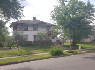 1217 Thomas Ave N, Minneapolis, MN 55411