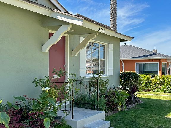 3rd image of 3372 San Luis St