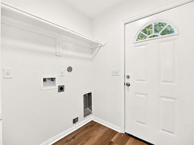 1302 Shearn St — Photo 27