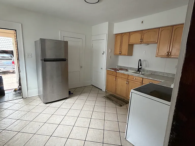 904 Columbia Ave #A — Photo 9