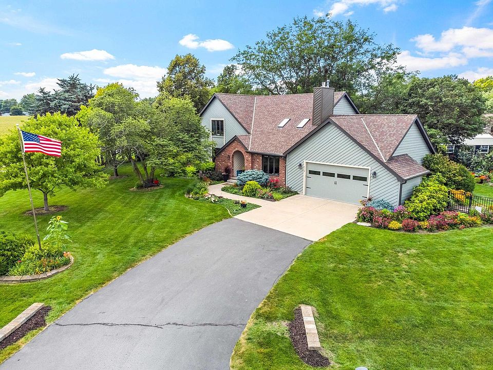 614 Morningside Dr, Chenoa, IL 61726 Zillow
