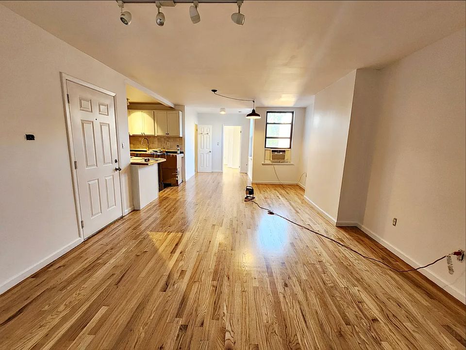 1st image of 163 Bayard St #4A