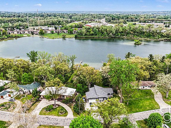 5th image of 3255 Dorais Dr NE