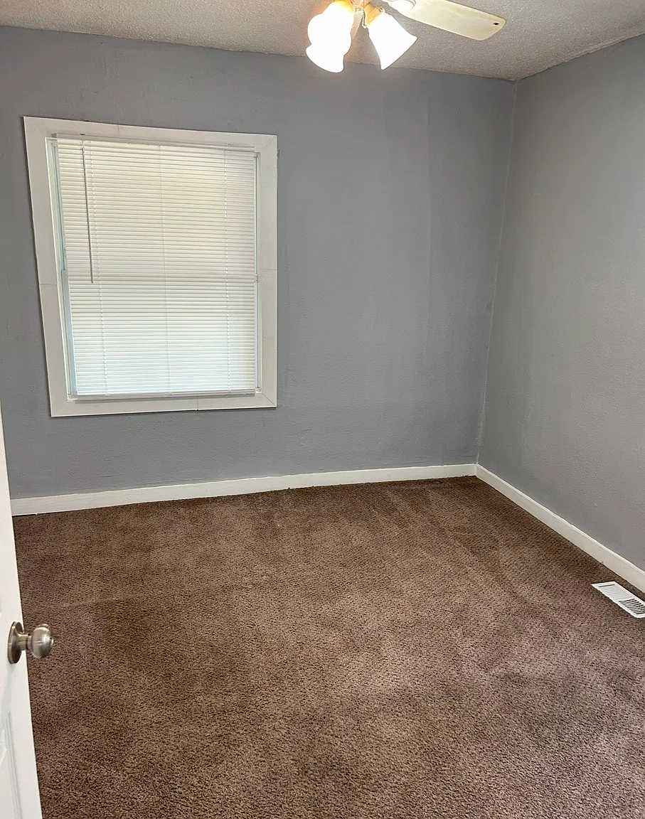 2 bed, 890 sqft, $1,150 — Photo 4