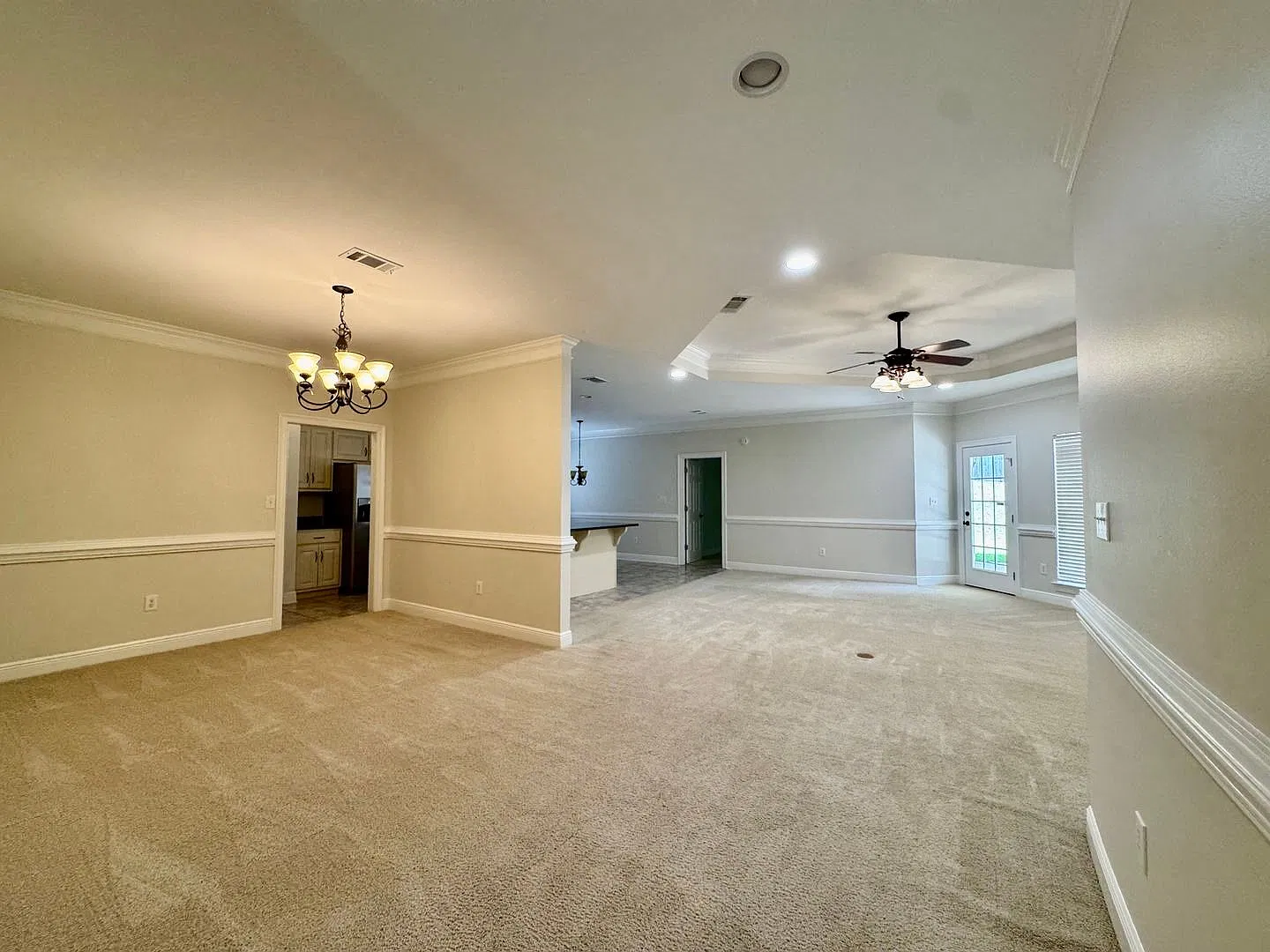 Brick home off Cottage Hill/ Knollwood — Photo 3
