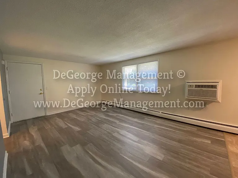 Walworth Garden Apartments — Photo 61