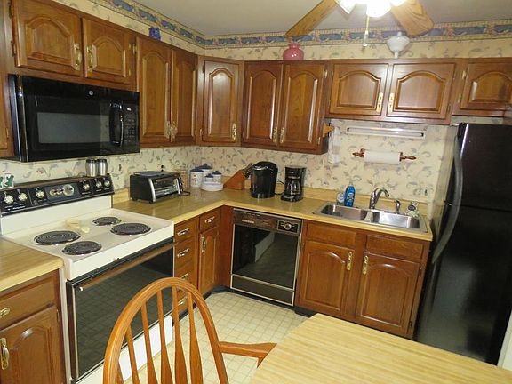 5th image of 3941 Hawthorne Dr