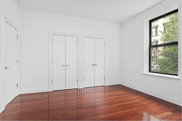 Rented by Douglas Elliman | media 16