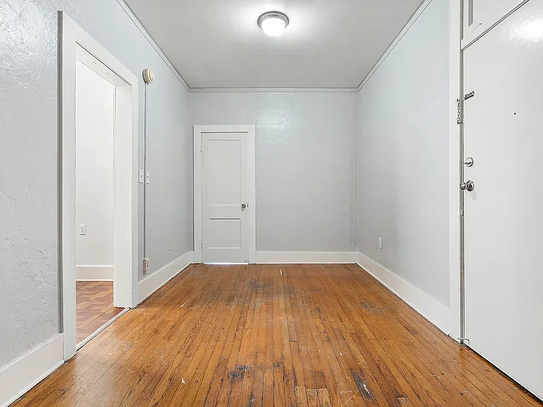 67 Glen Royal Pkwy #8 — Photo 5