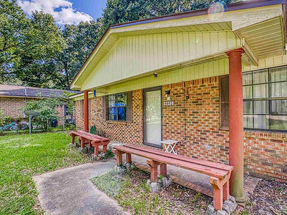 4th image of 6052 Moss Ln