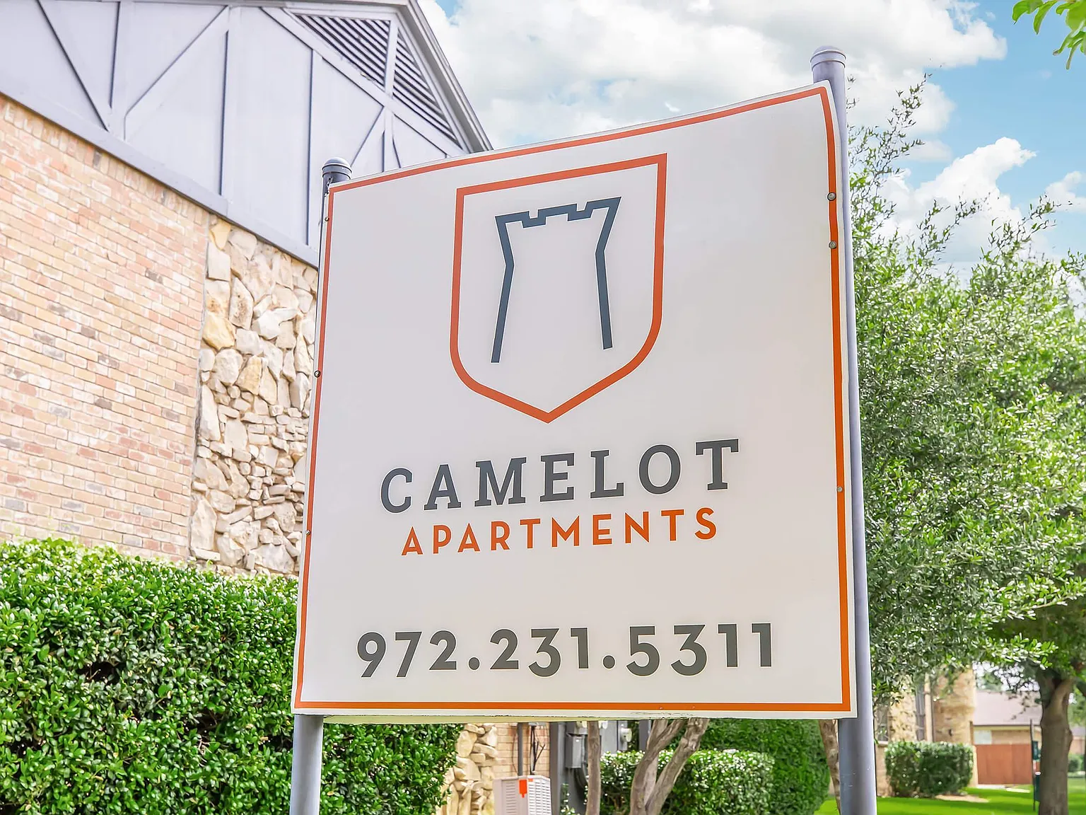 Camelot Apartments — Photo 3