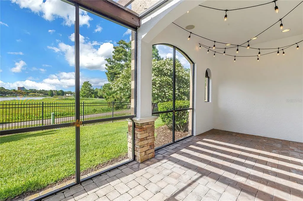 3 bed, 3.5 bath, 2982 sqft, $4,650 — Photo 4