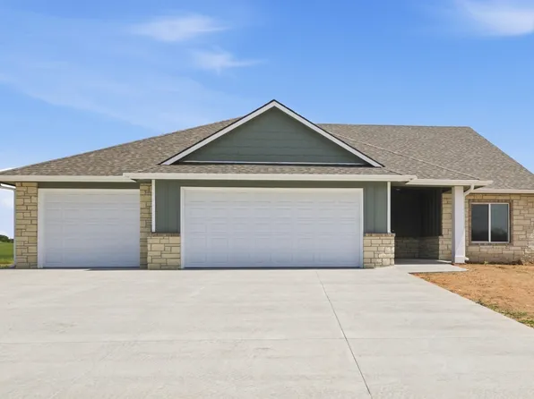 505 Maple Leaf Cir, Newton, KS 67114