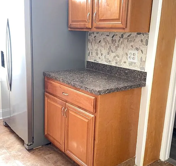 451 W Bringhurst St — Photo 12