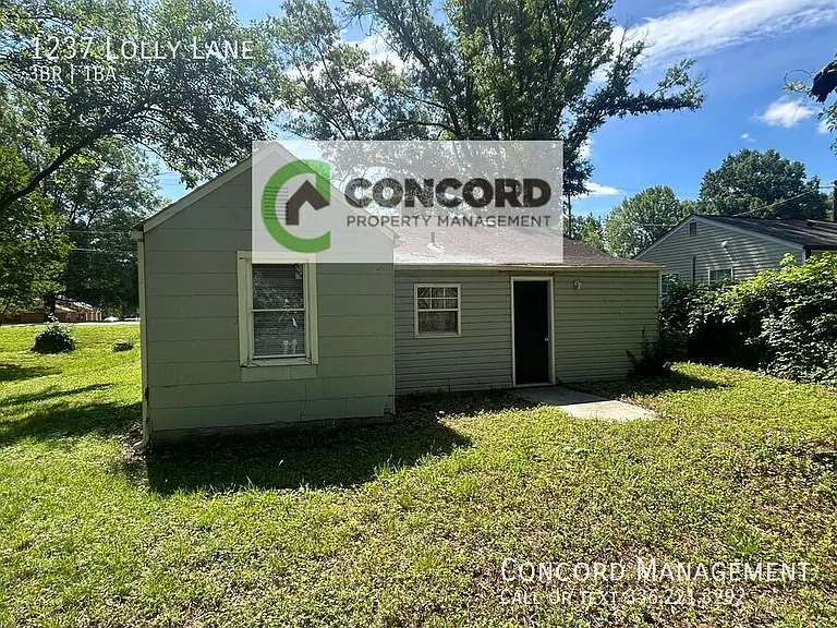 1237 Lolly Ln — Photo 2