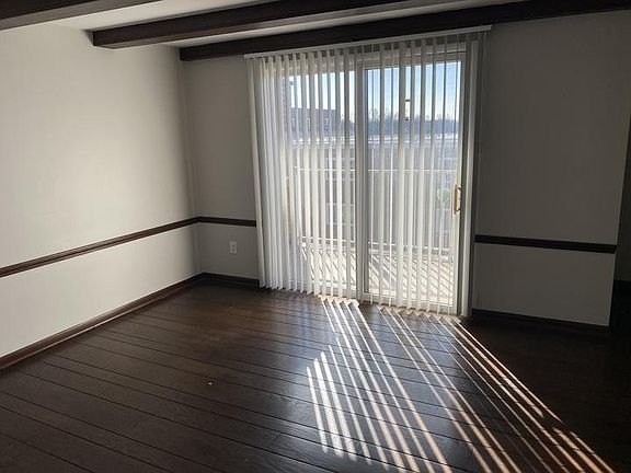 3rd image of 3311 Warrensville Center Rd #Penthouse