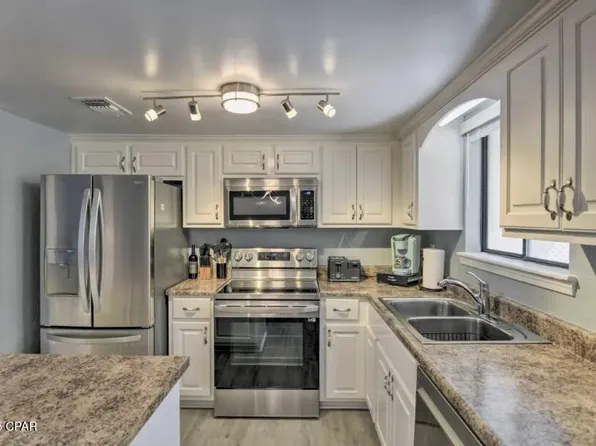 129 Robin Ln, Panama City Beach, FL 32407
