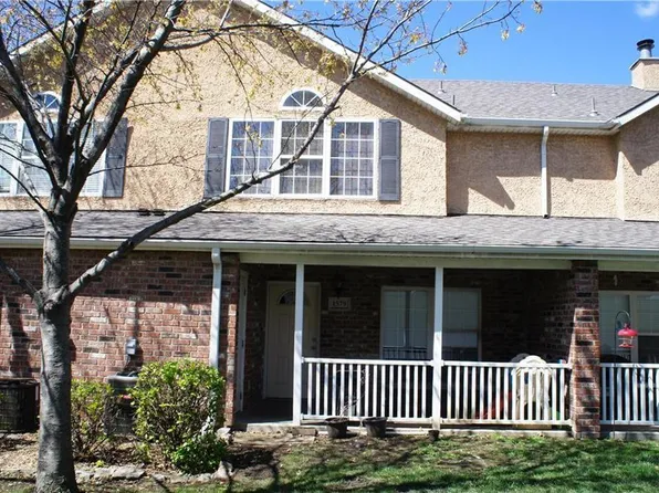 1579 E 120th St, Olathe, KS 66061