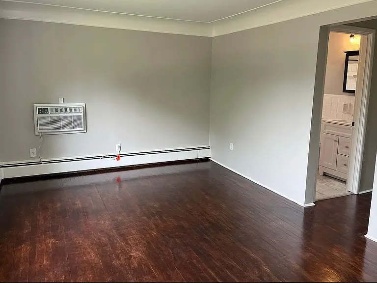 6308 Plainfield Rd #4 — Photo 5