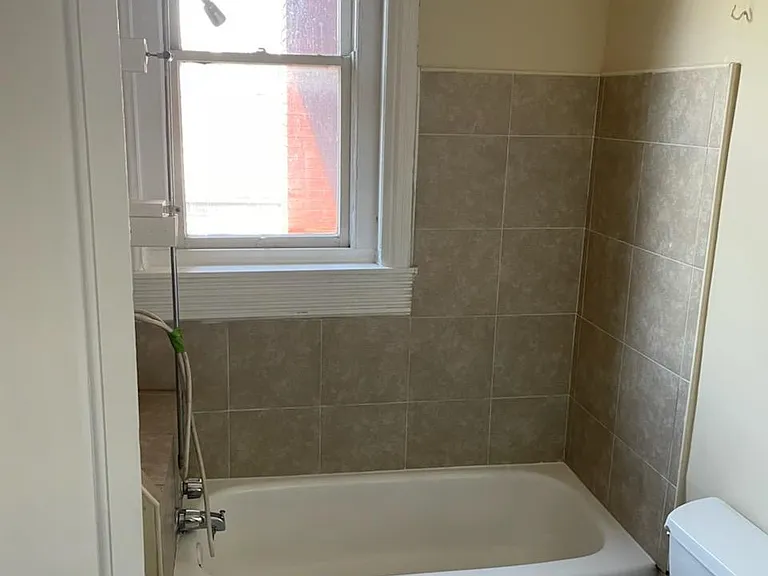 545 W Saint Catherine St #2 — Photo 14