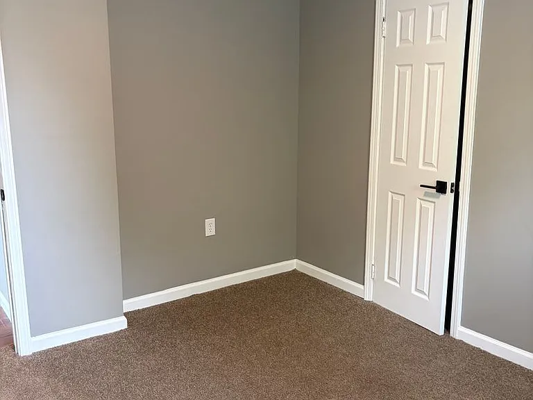 812 Good Hope St — Photo 5