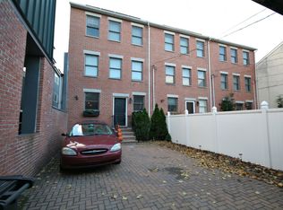 842 N Lawrence St, Philadelphia, PA 19123