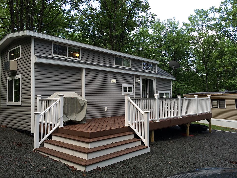 Custom built Trex deck