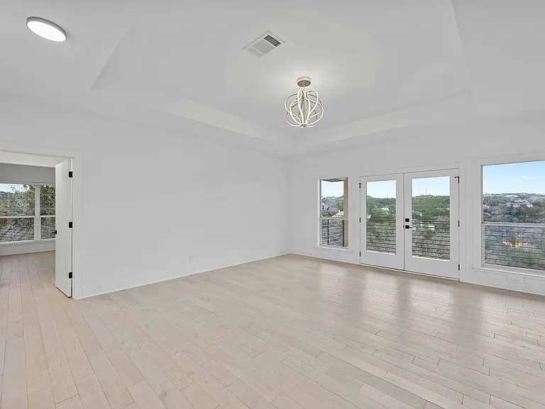 7905 Brightman Ln — Photo 29