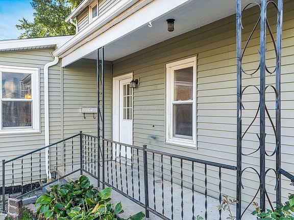 2nd image of 124 Sherman Ave