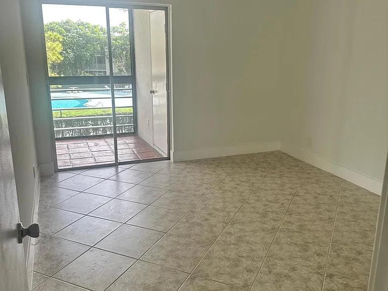 2100 Springdale Blvd #303 — Photo 10