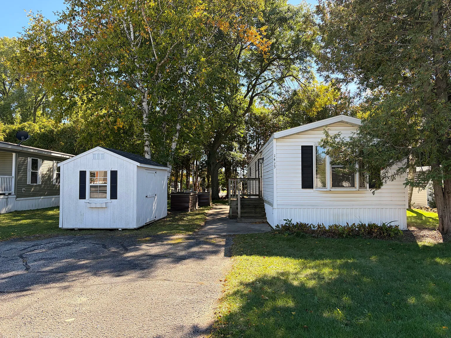 Thunderhill Estates — Photo 1