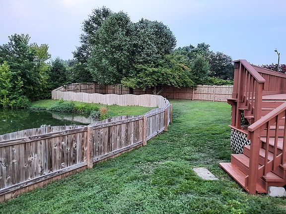 5th image of 908 Lake Destiny Ct