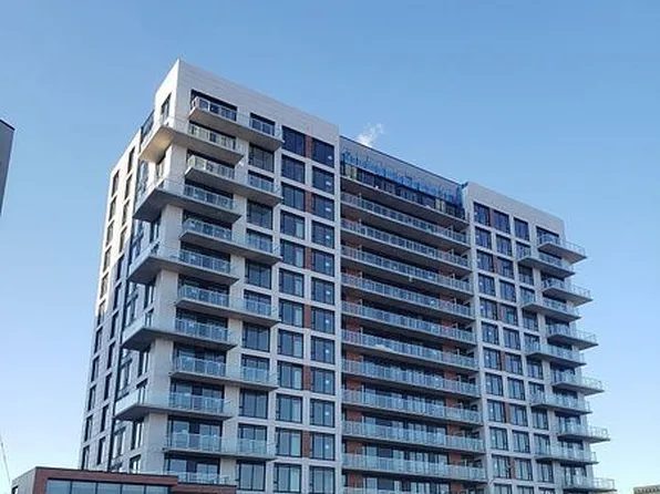 2 David Eyer Rd, Richmond Hill, ON