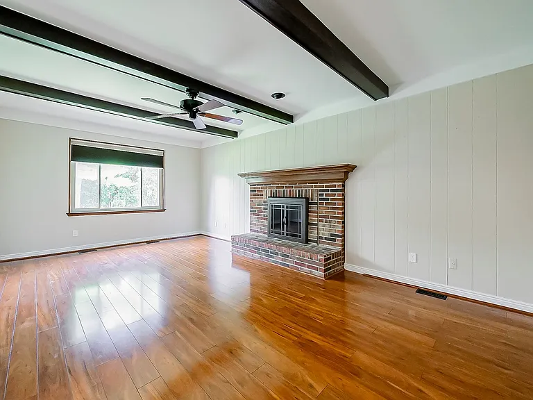 19513 Pollyanna Dr — Photo 19