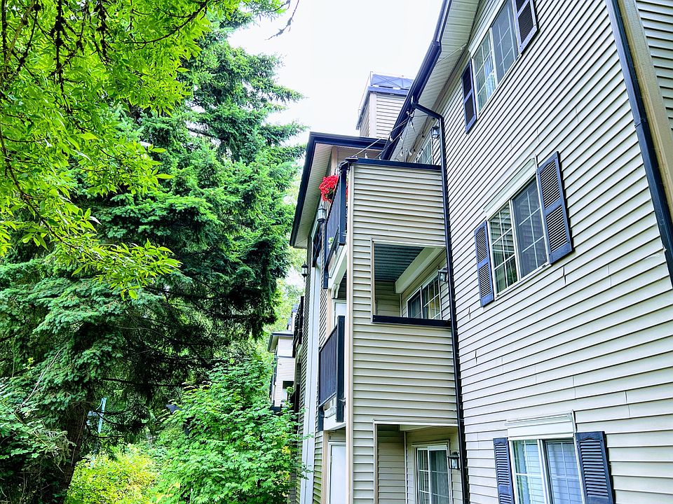 1st image of 916 3rd Ave APT A208