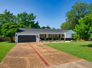 2122 E Broadmoor St, Springfield, MO 65804