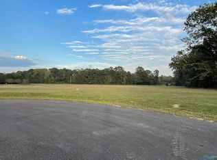 2851 Lake Forest Dr N, Gadsden, AL 35907