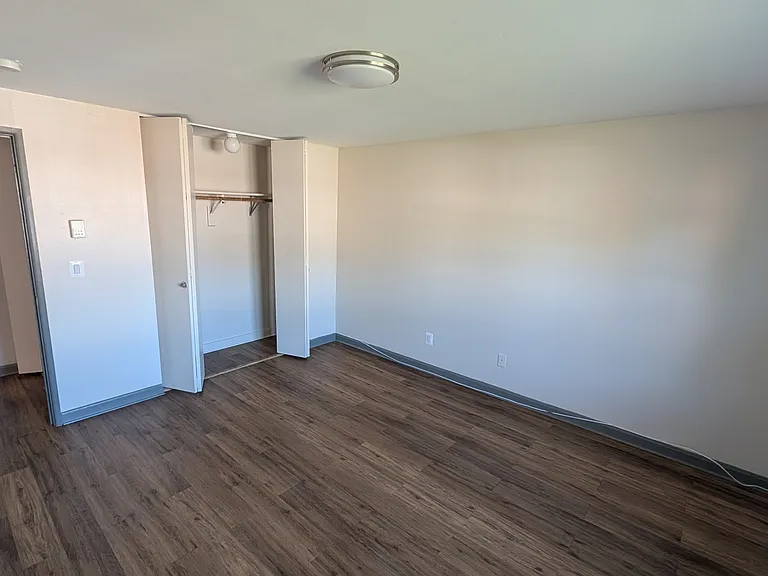 17-A75 Regan St #75 — Photo 8