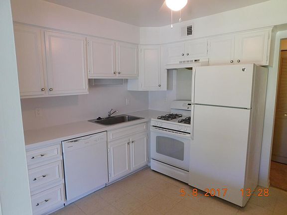 3rd image of 448 Fox Hills Dr S #4485