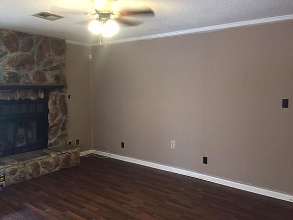 5th image of 717 Burlington Dr