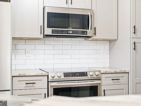 4th image of 437 Stallsworth Rd