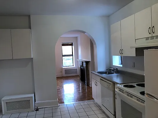 Rented by Friedman Roth Realty | media 8