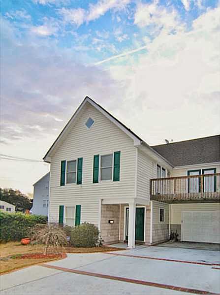 1st image of 2472 Fentress Ave