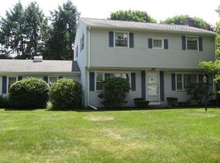 29 Braintree Rd, West Springfield, MA 01089