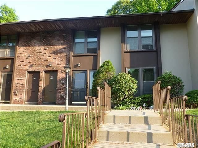 1st image of 11 Cypress Ct