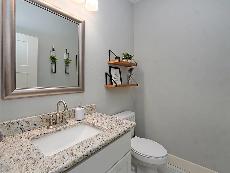 129 N Glengary Dr — Photo 10