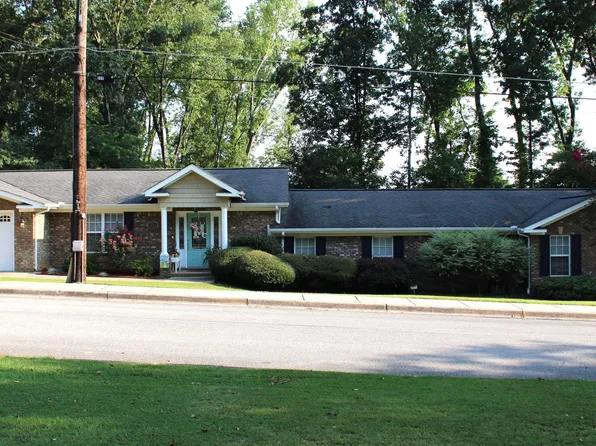 229 Morton Rd, Anniston, AL 36205