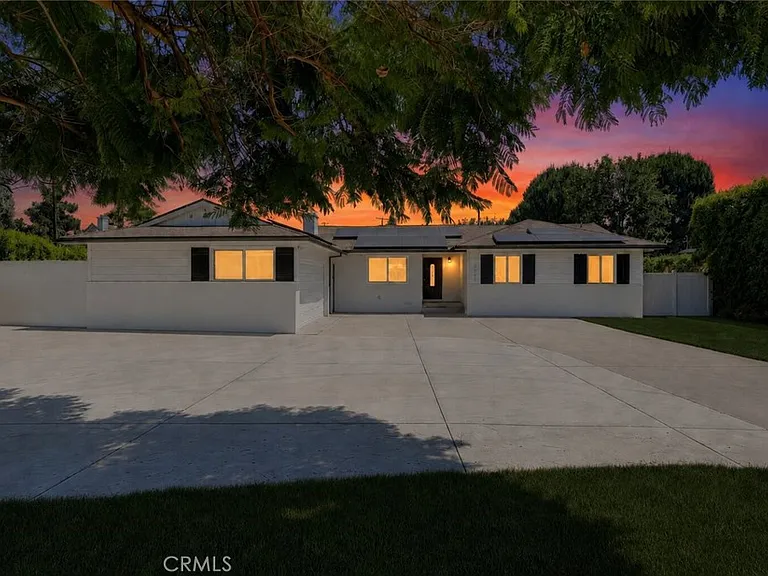8740 Paso Robles Ave — Photo 7