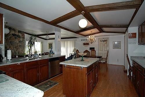 4th image of 2753 Homewood Dr